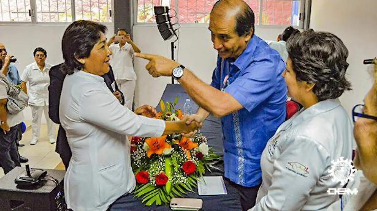 Acapulco - llaman a la unidad en el cambio de directores de la Uagro